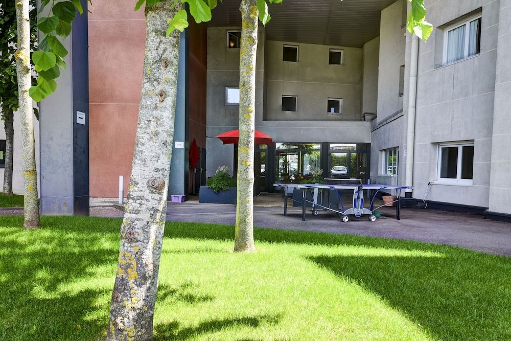 Ibis Orly Chevilly Tram 74