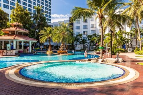 Cholchan Pattaya Beach Resort4
