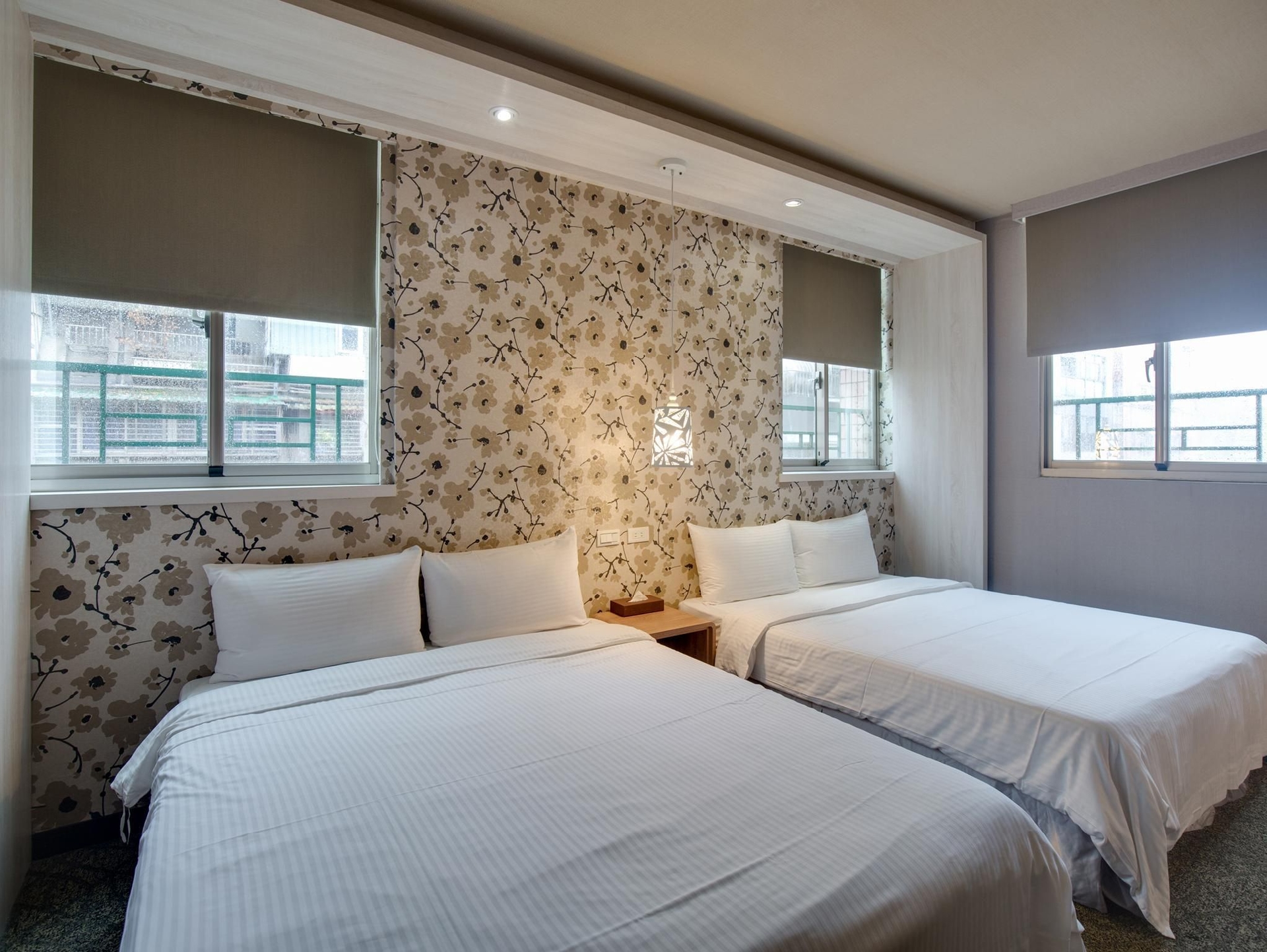 โรงแรมอีสต์ ดราก้อน (East Dragon Hotel)2