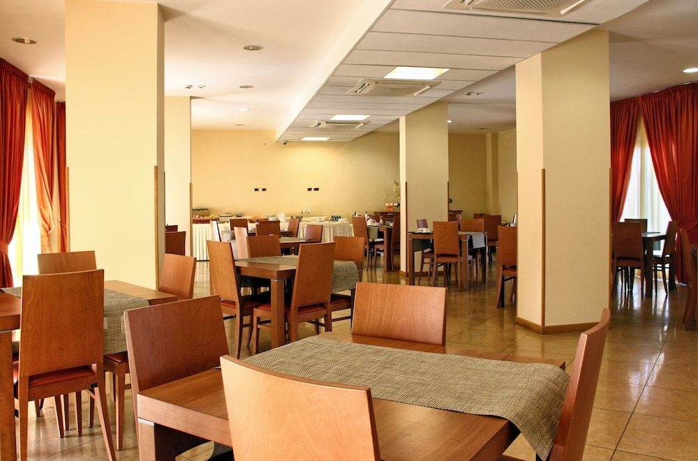 City Hotel4
