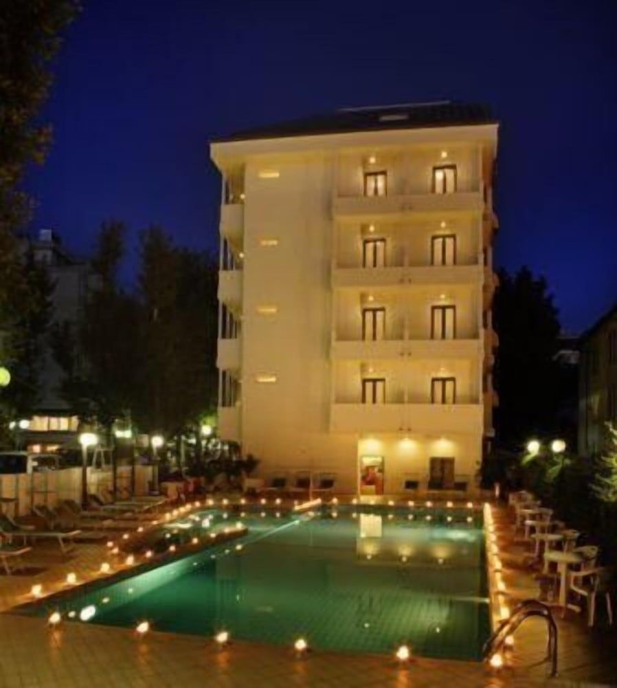 Hotel Ines0