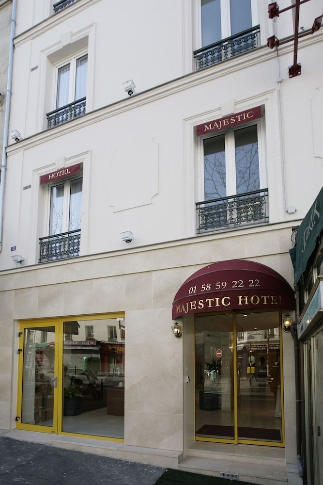 121 Paris Hotel1
