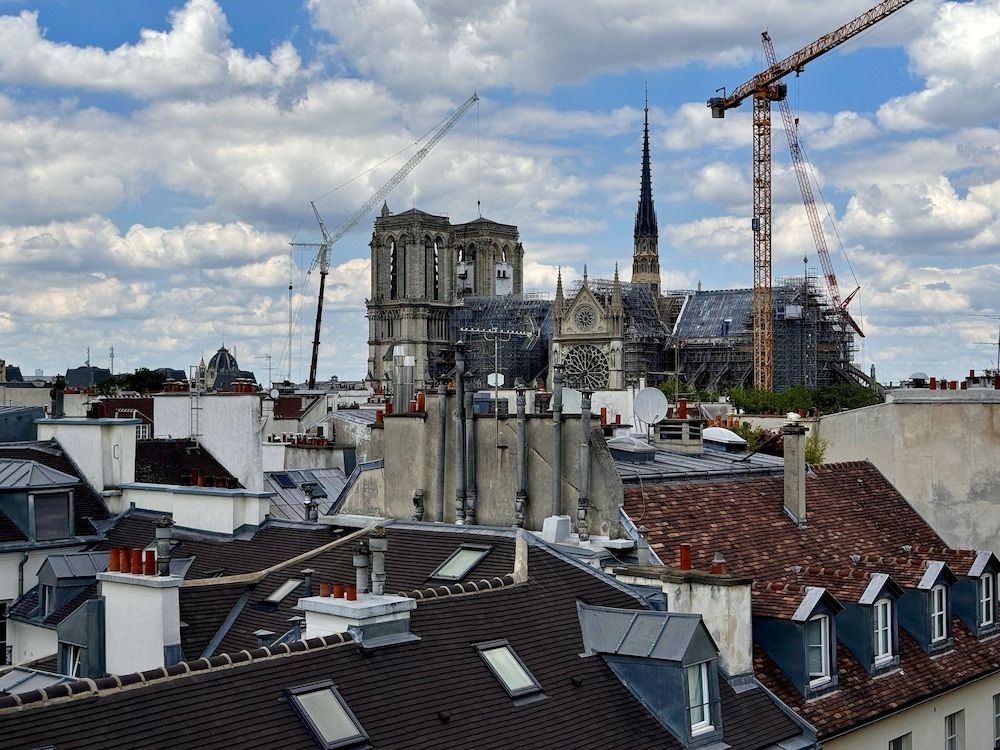 Abbatial Saint-Germain2