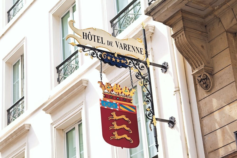 HOTEL DE VARENNE1