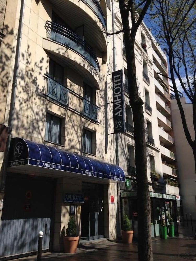 AMHOTEL1