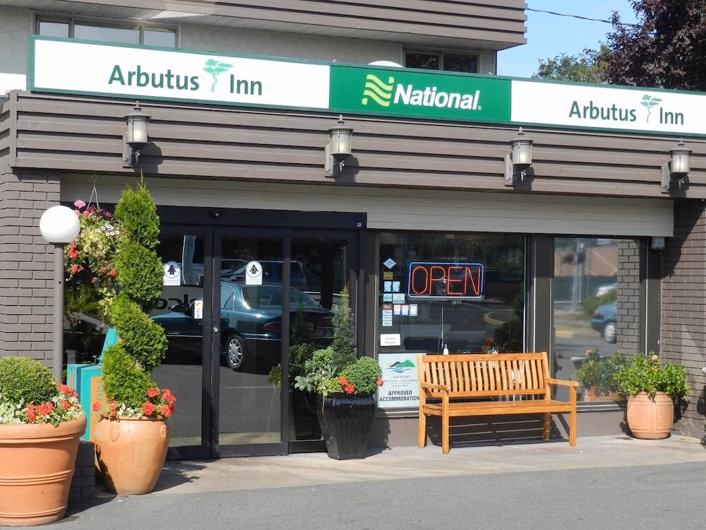 Arbutus Inn2