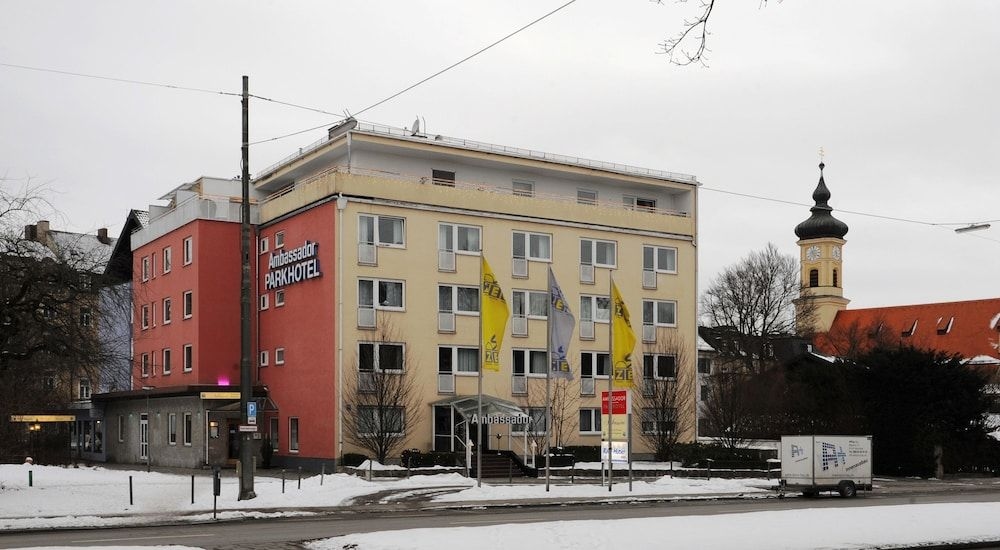 Ambassador Parkhotel1