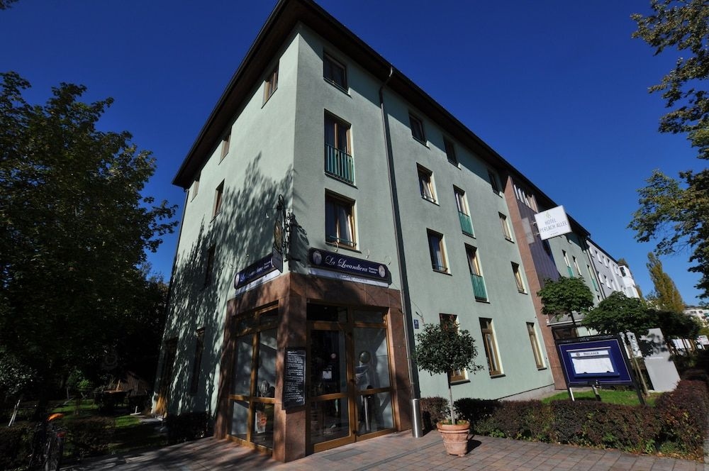 Golden Leaf Hotel Perlach Allee Hof4