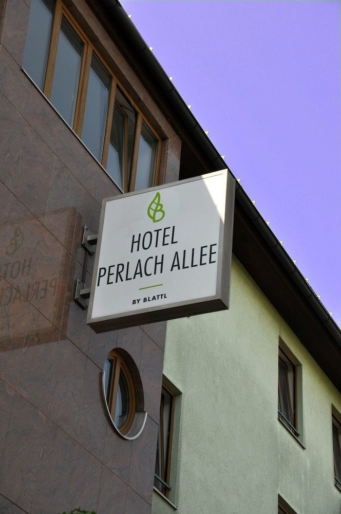 Golden Leaf Hotel Perlach Allee Hof1