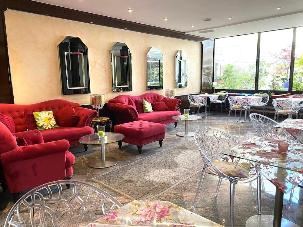 Hotel Condor2