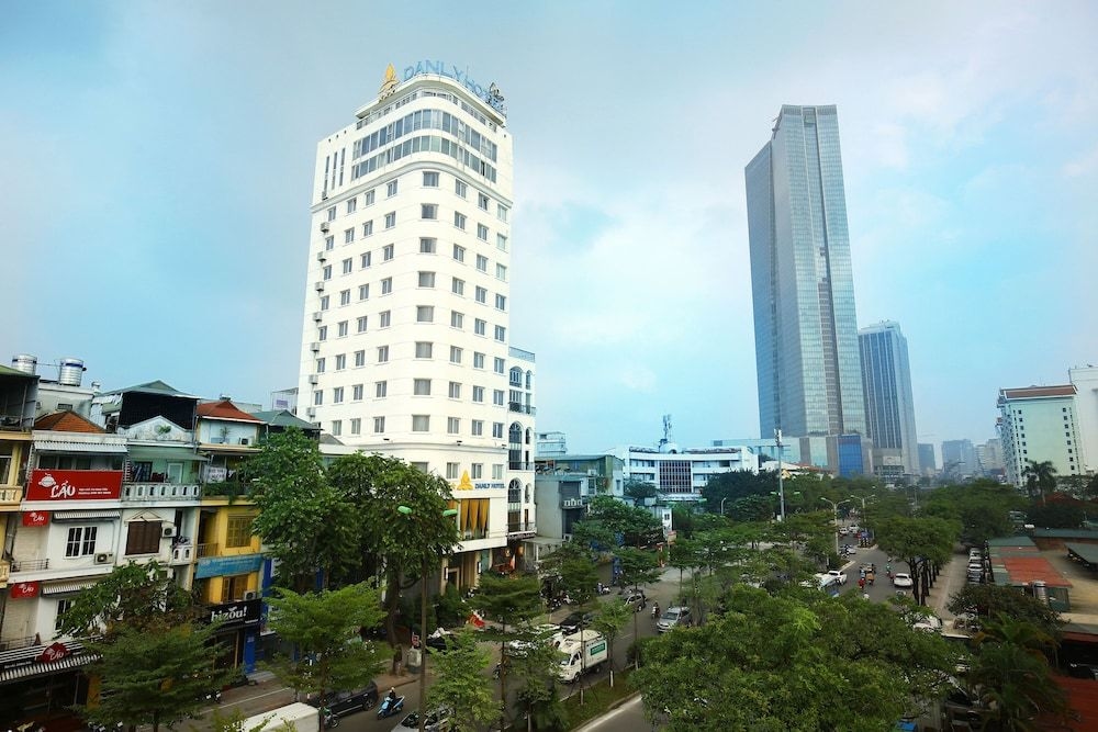 Danly Hotel3