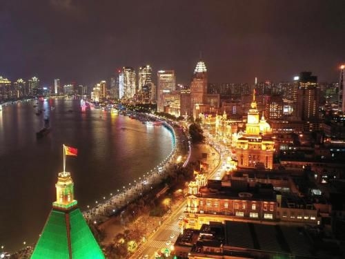 โรงแรมแฟร์มอนต์ พีซ ออน เดอะบันด์ (Fairmont Peace Hotel on the Bund)1