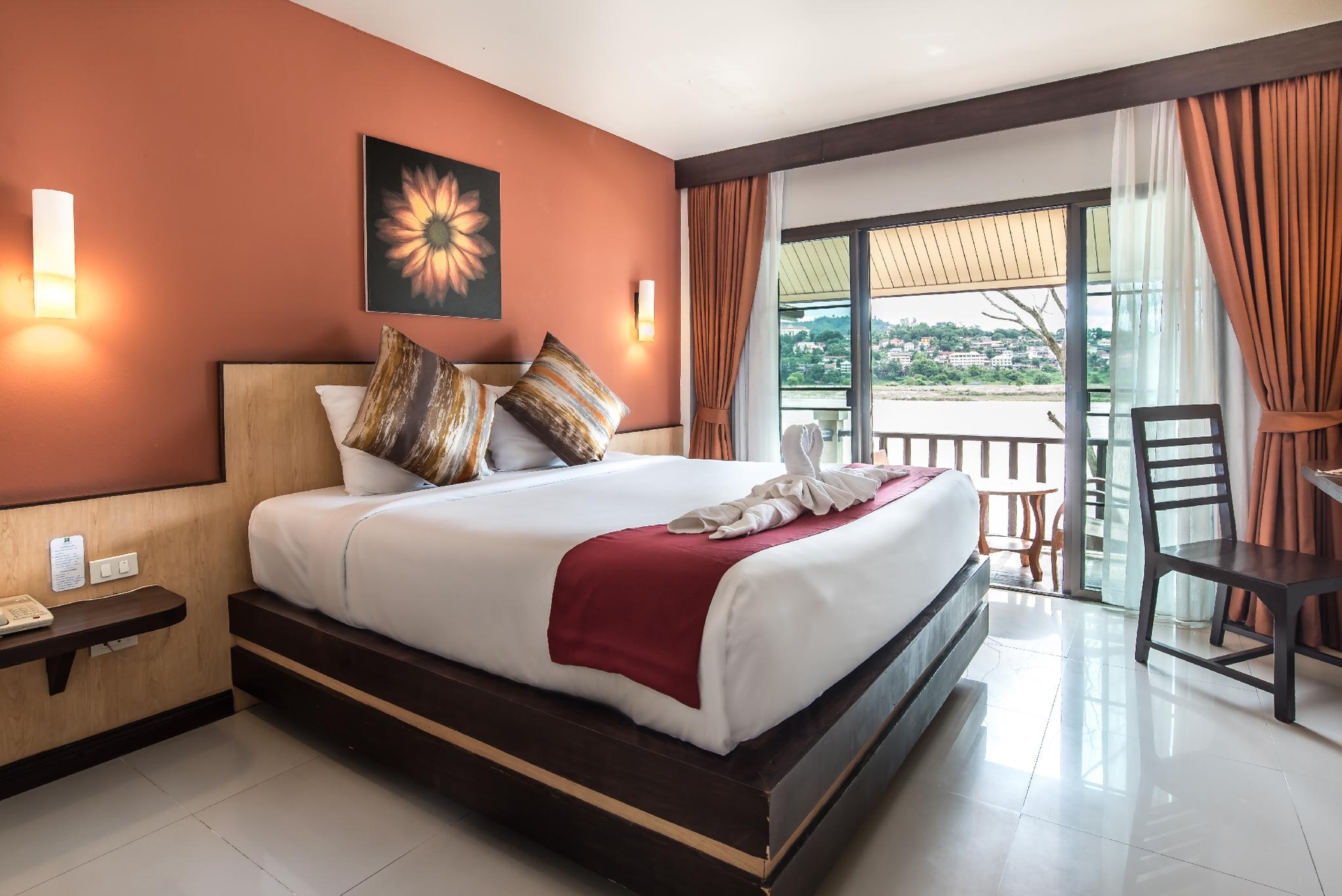 โรงแรมเชียงของ ทีค การ์เดน ริเวอร์ฟรอนต์ ออนเซ็น (Chiangkhong Teak Garden Riverfront Onsen)1