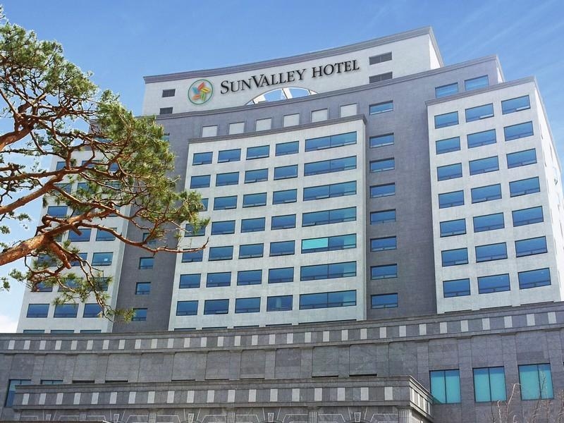 Sun Valley Hotel0