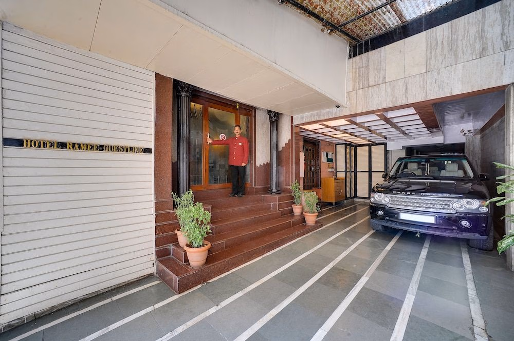 Ramee Guestline Hotel, Khar0
