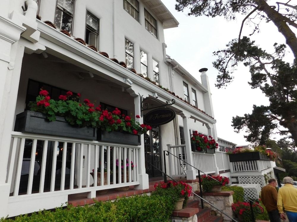 Pine Inn2
