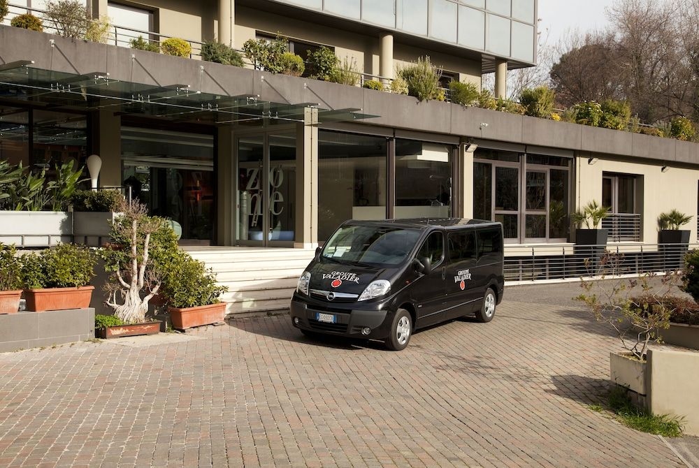 Zone Hotel1