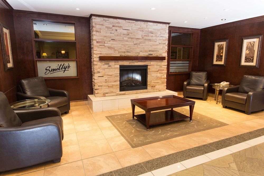 HOLIDAY INN HOTEL & SUITES LLOYDMINSTER4
