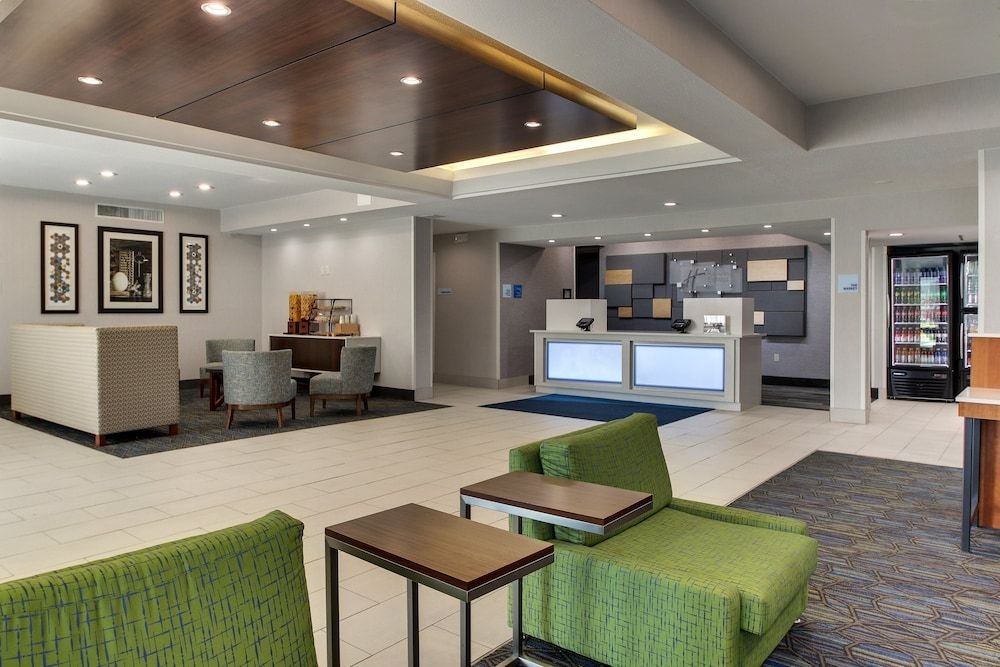HOLIDAY INN EXPRESS FISHKILL-M3