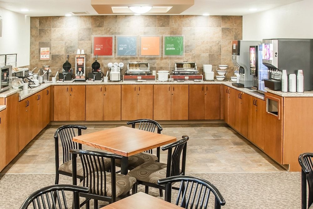 COMFORT INN DICKINSON4