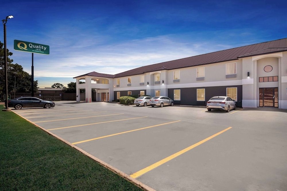 QUALITY INN BASTROP1
