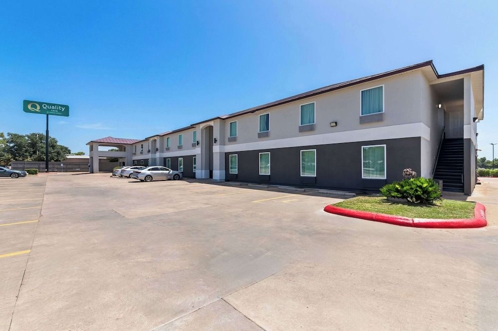QUALITY INN BASTROP0