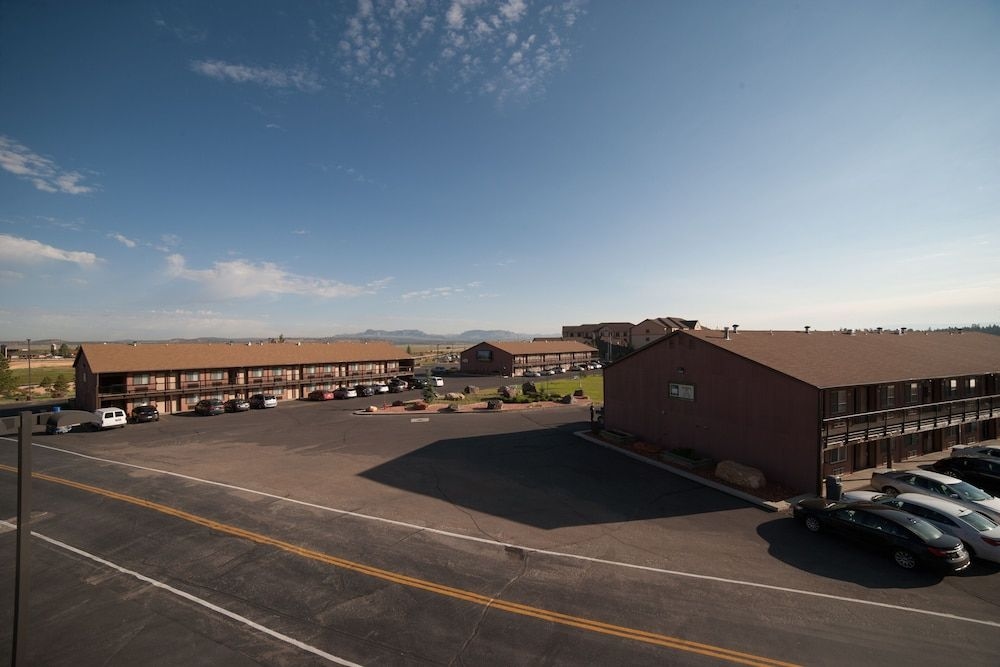 BRYCE VIEW LODGE3
