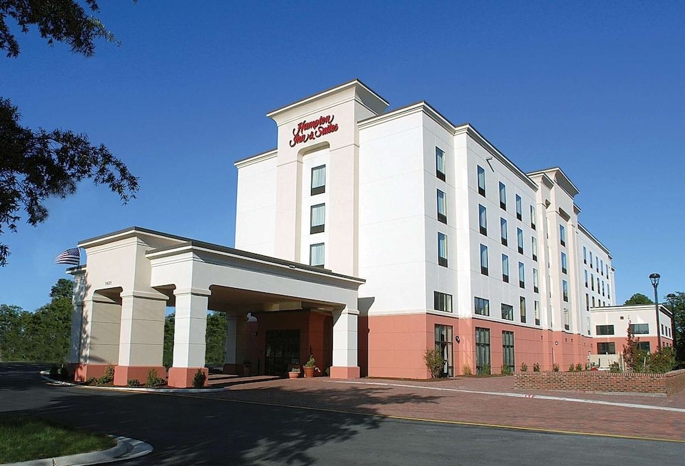HAMPTON INN STS CHESAPEAKE BAT1