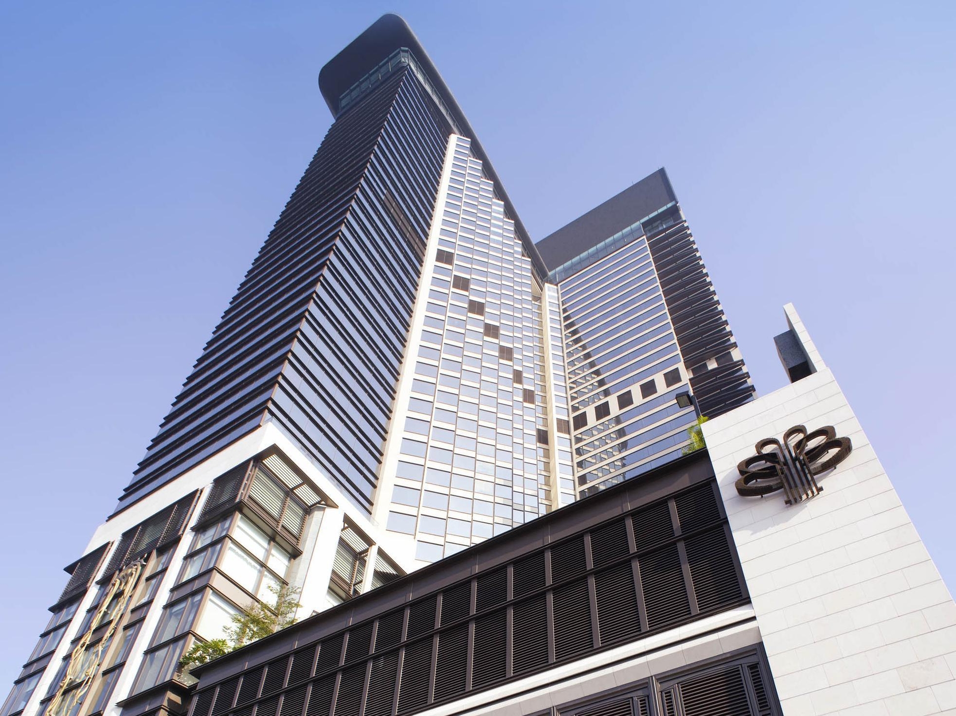 Harbour Grand Hong Kong Hotel1