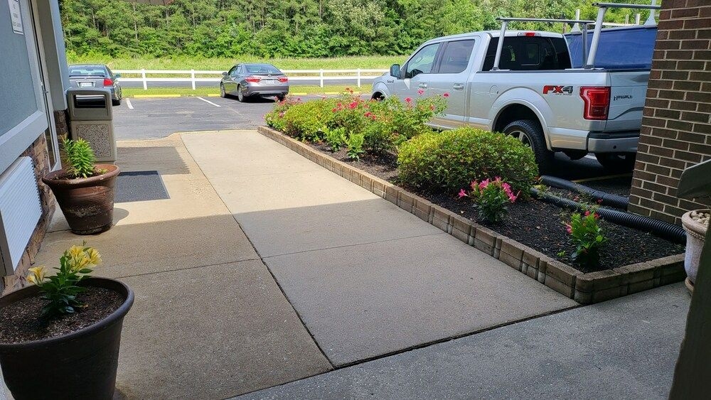 ECONO LODGE INN & SUITES CARROLLTON SMITHFIELD2