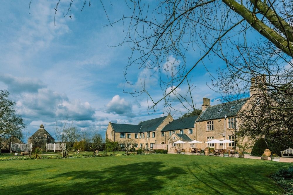 STANTON MANOR HOTEL2