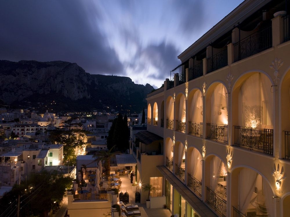 Capri Tiberio Palace4