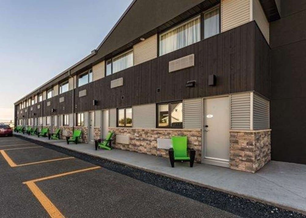 QUALITY INN & SUITES1
