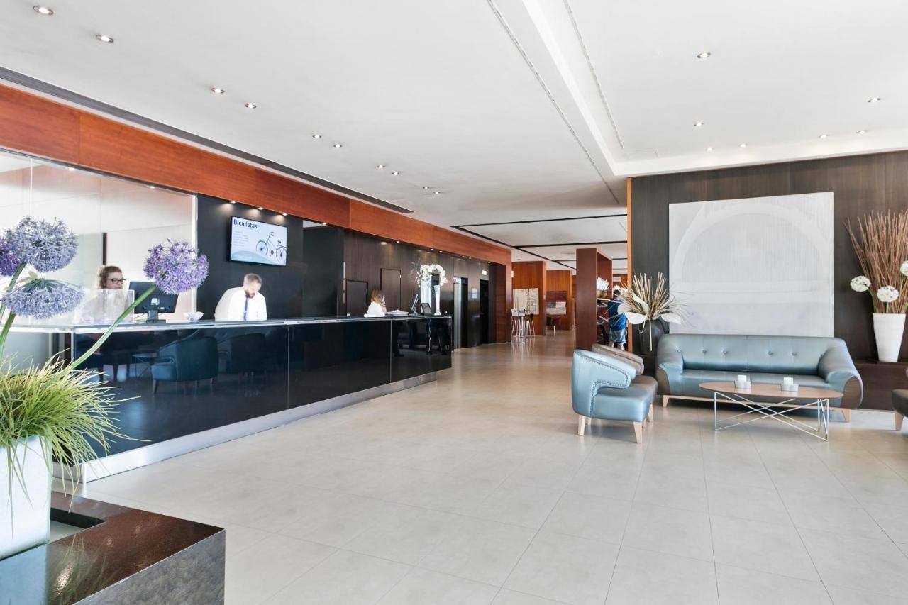 Hotel Front Maritim2