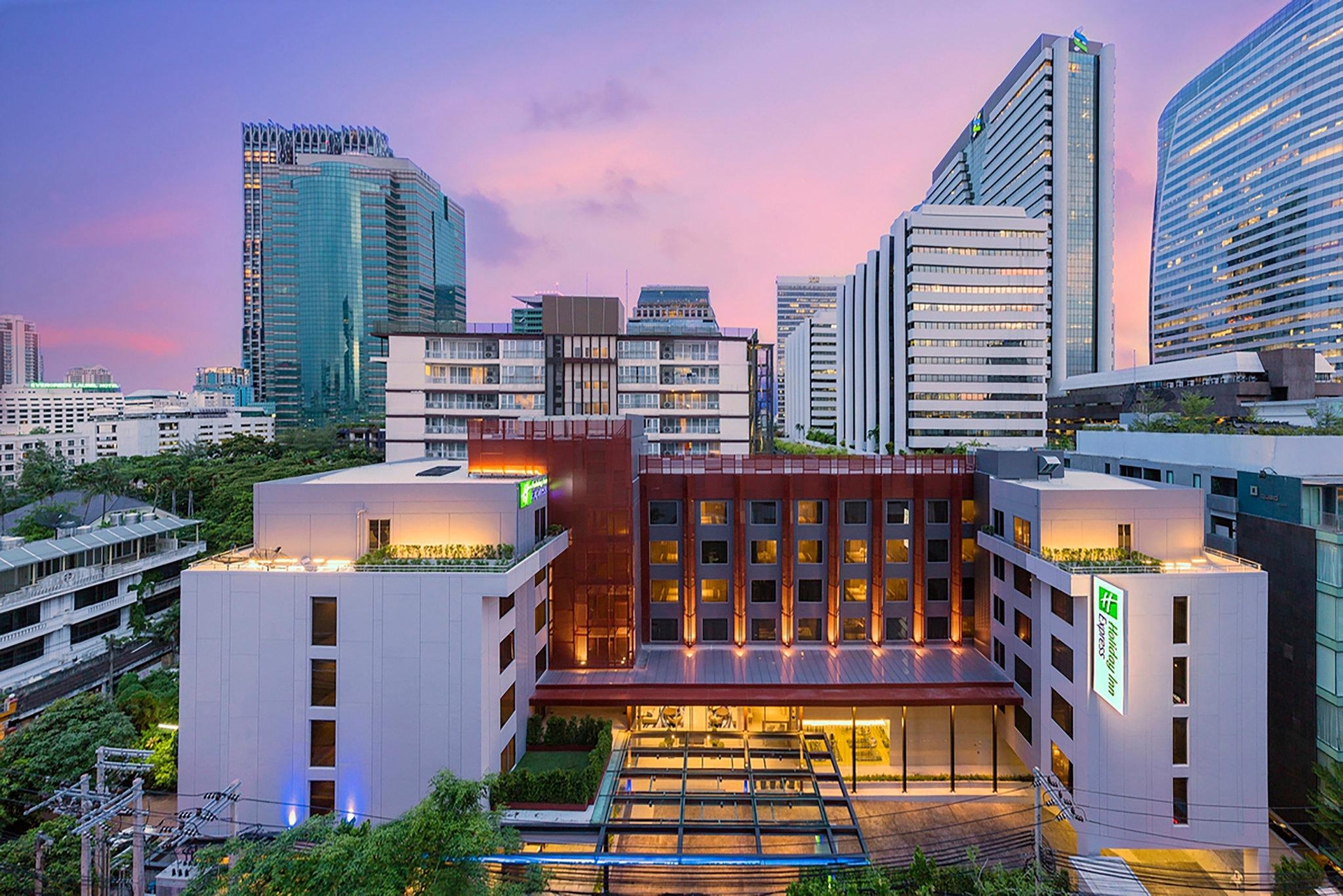 ฮอลิเดย์ อินน์ เอ็กซ์เพรส กรุงเทพ สาทร (Holiday Inn Express Bangkok Sathorn)1