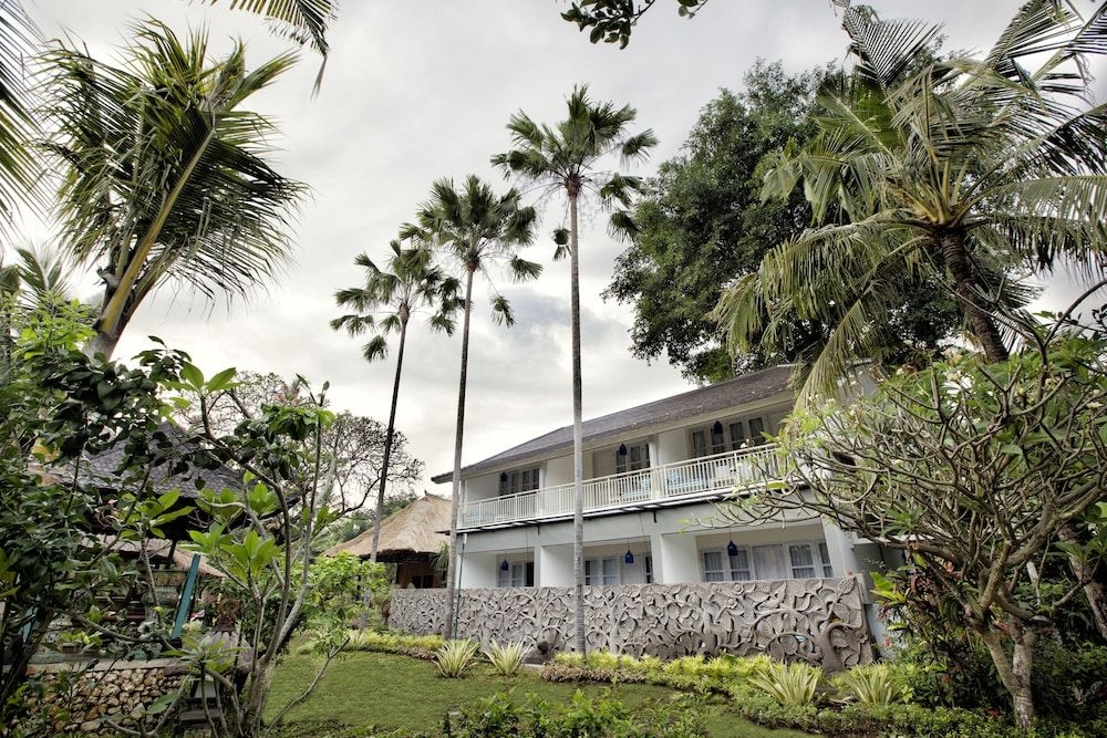 Segara Village Hotel2