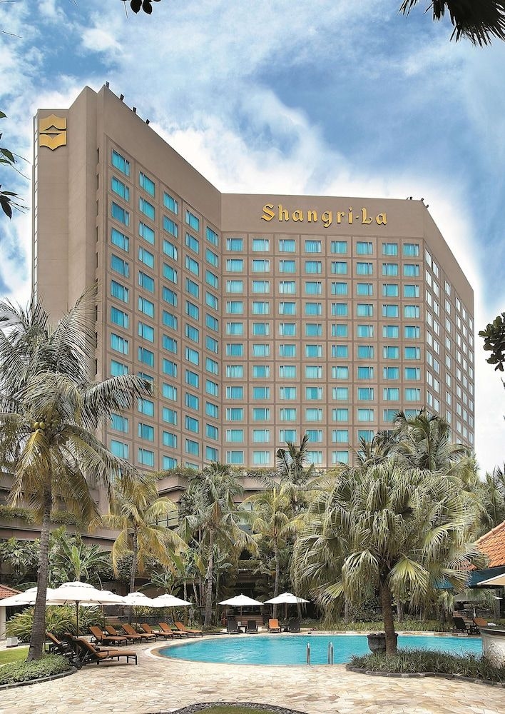 Shangri-la Surabaya2