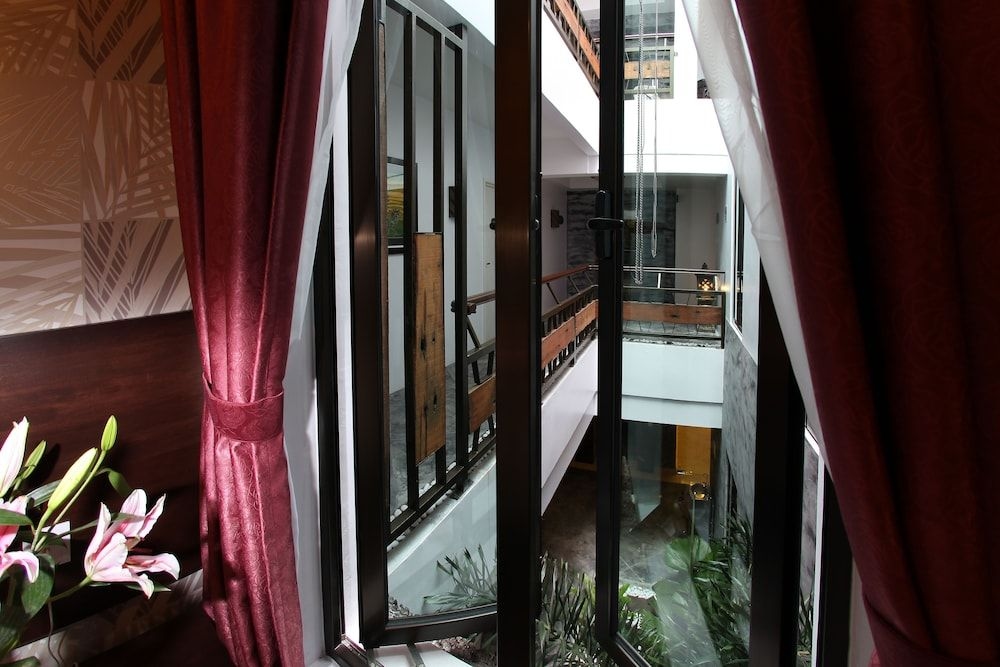 โฮเต็ล ริชบาลิซ (Hotel Richbaliz)0