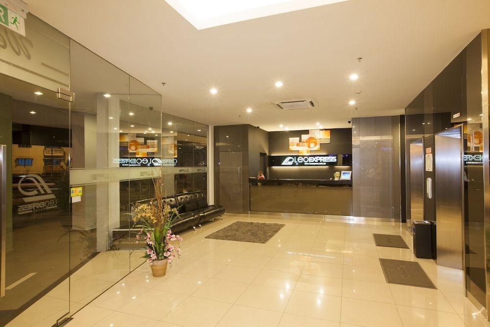 โรงแรม ลีโอ เอ๊กซ์เพรส (Leo Express Hotel)3