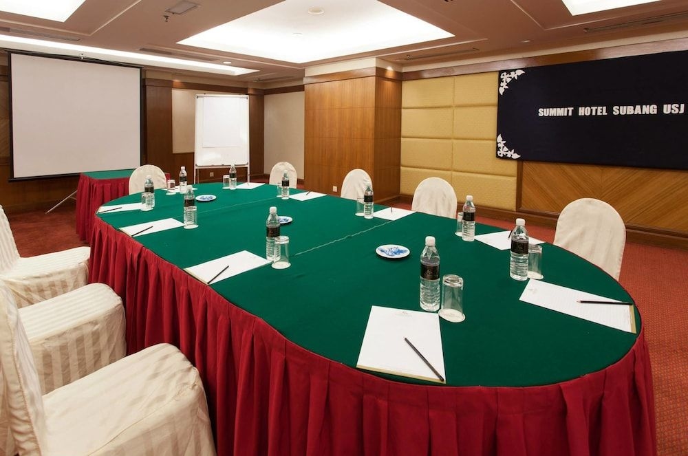 Summit Hotel Subang USJ3