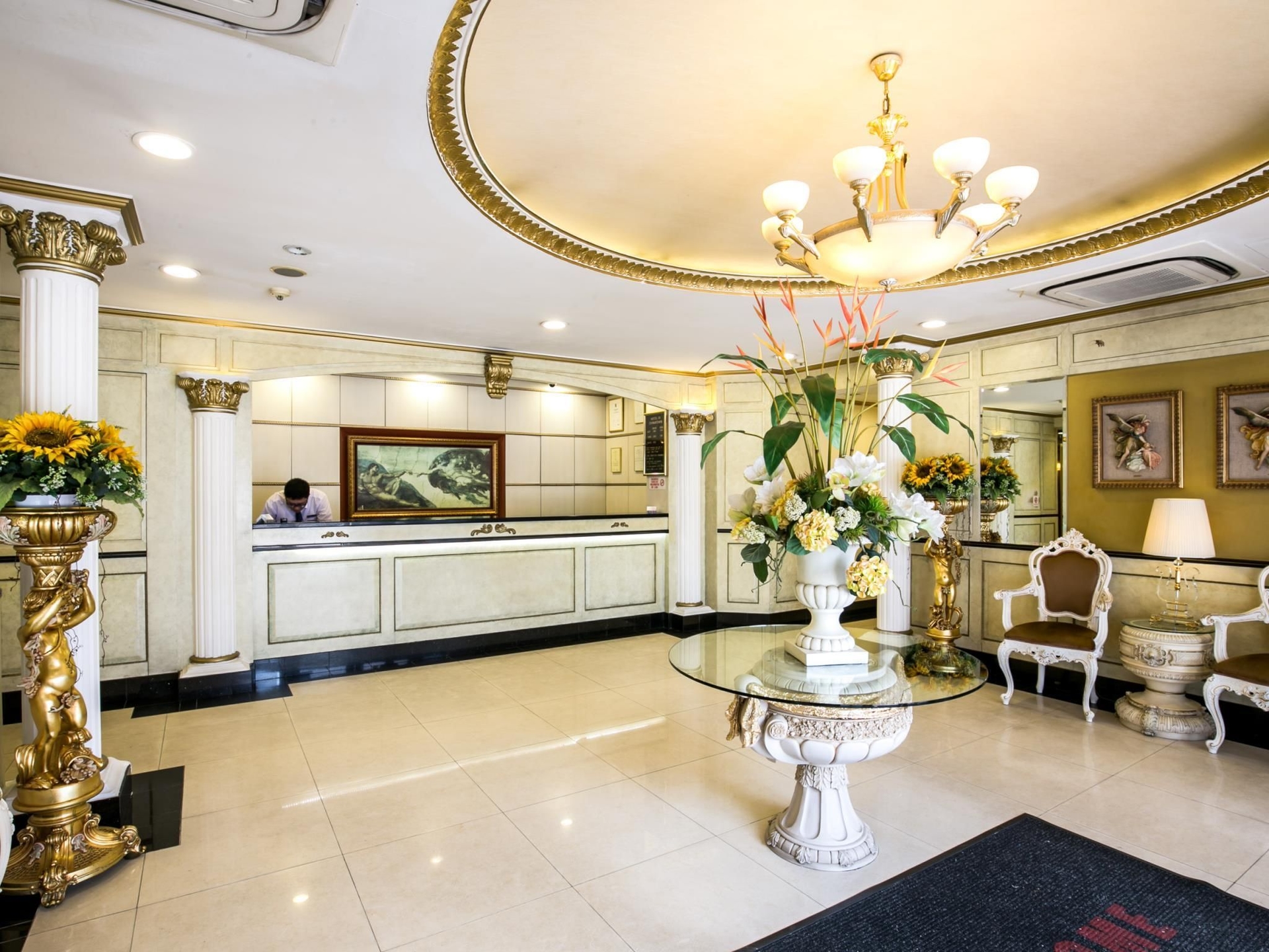 โฮเทล 81 ไชน่าทาวน์ (Hotel 81 Chinatown)4