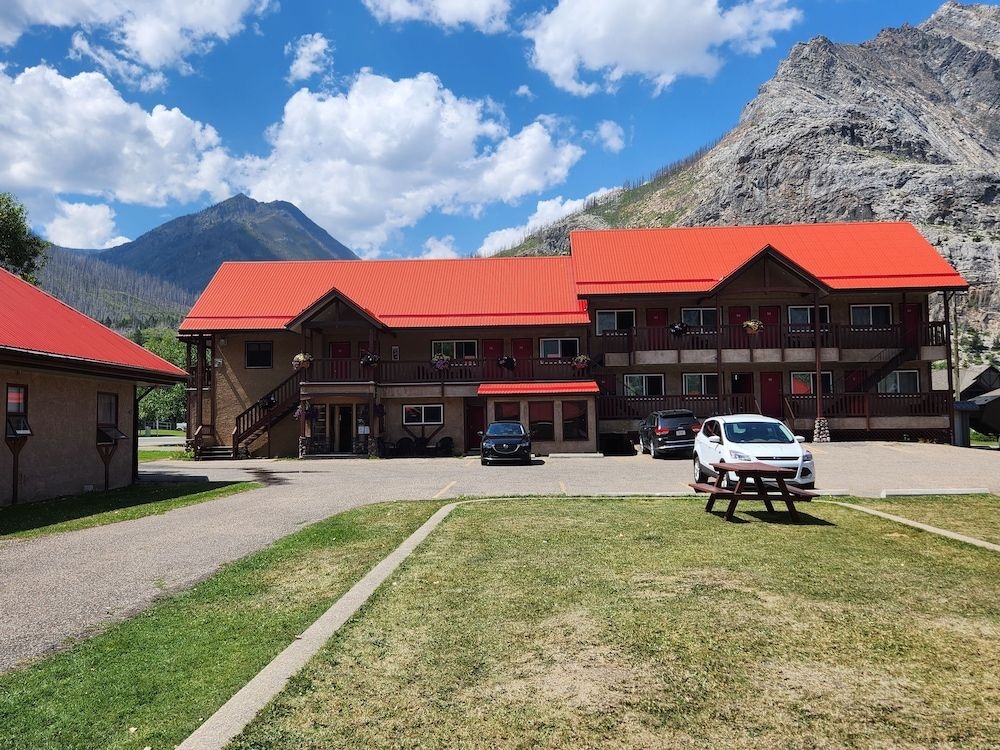 Aspen Village Inn1