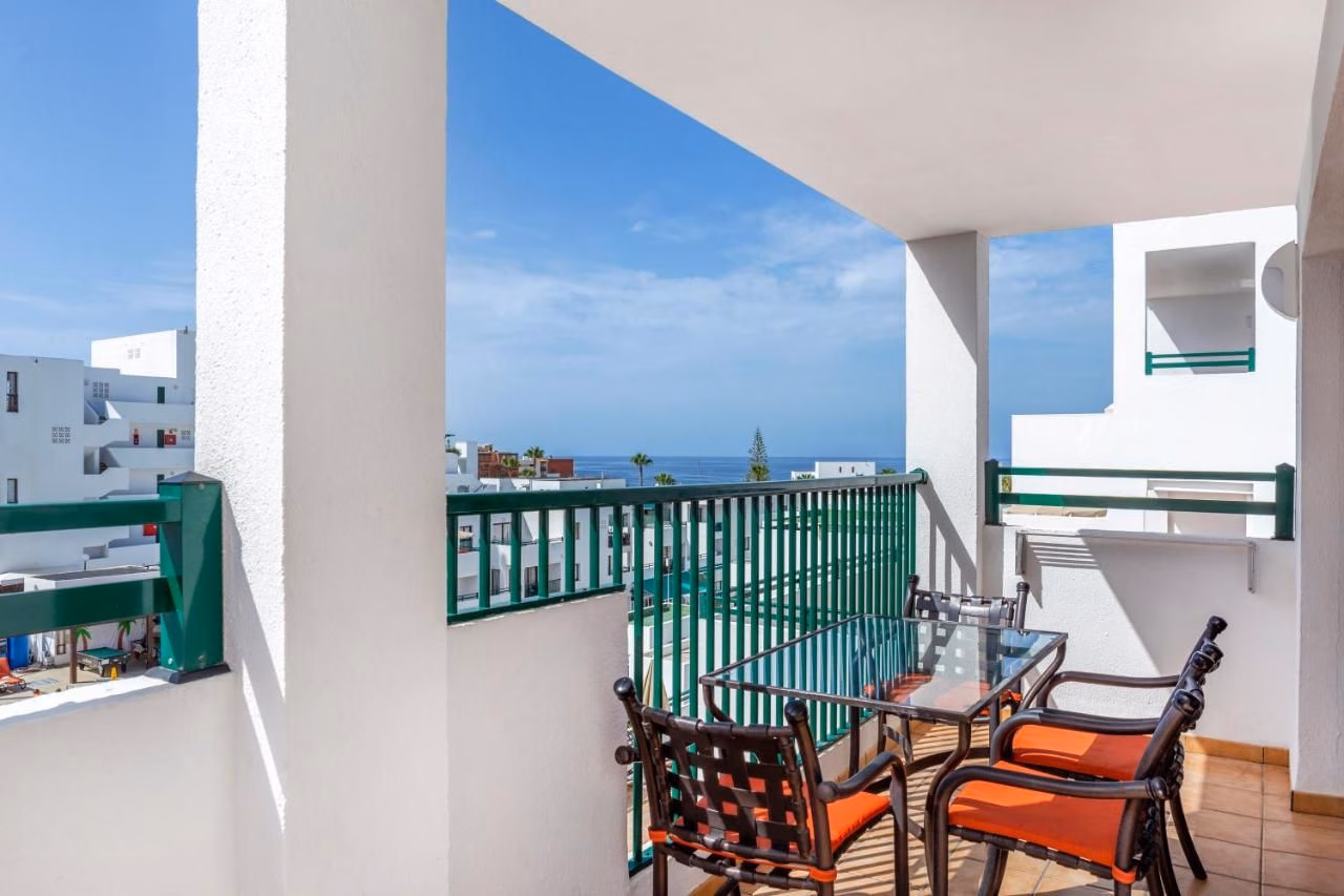 Sunset Bay Club1