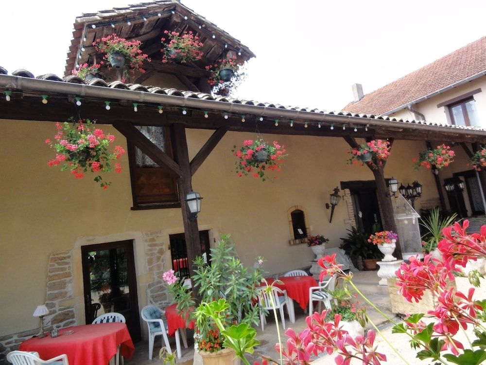 Hostellerie Sarrasine4