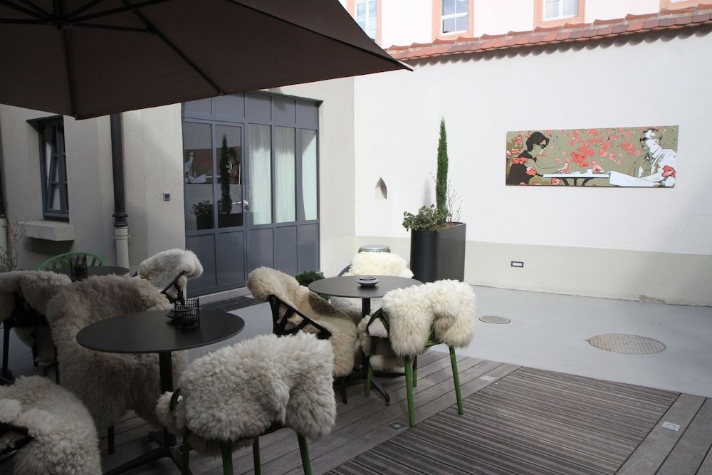 Hotel Quatorze0