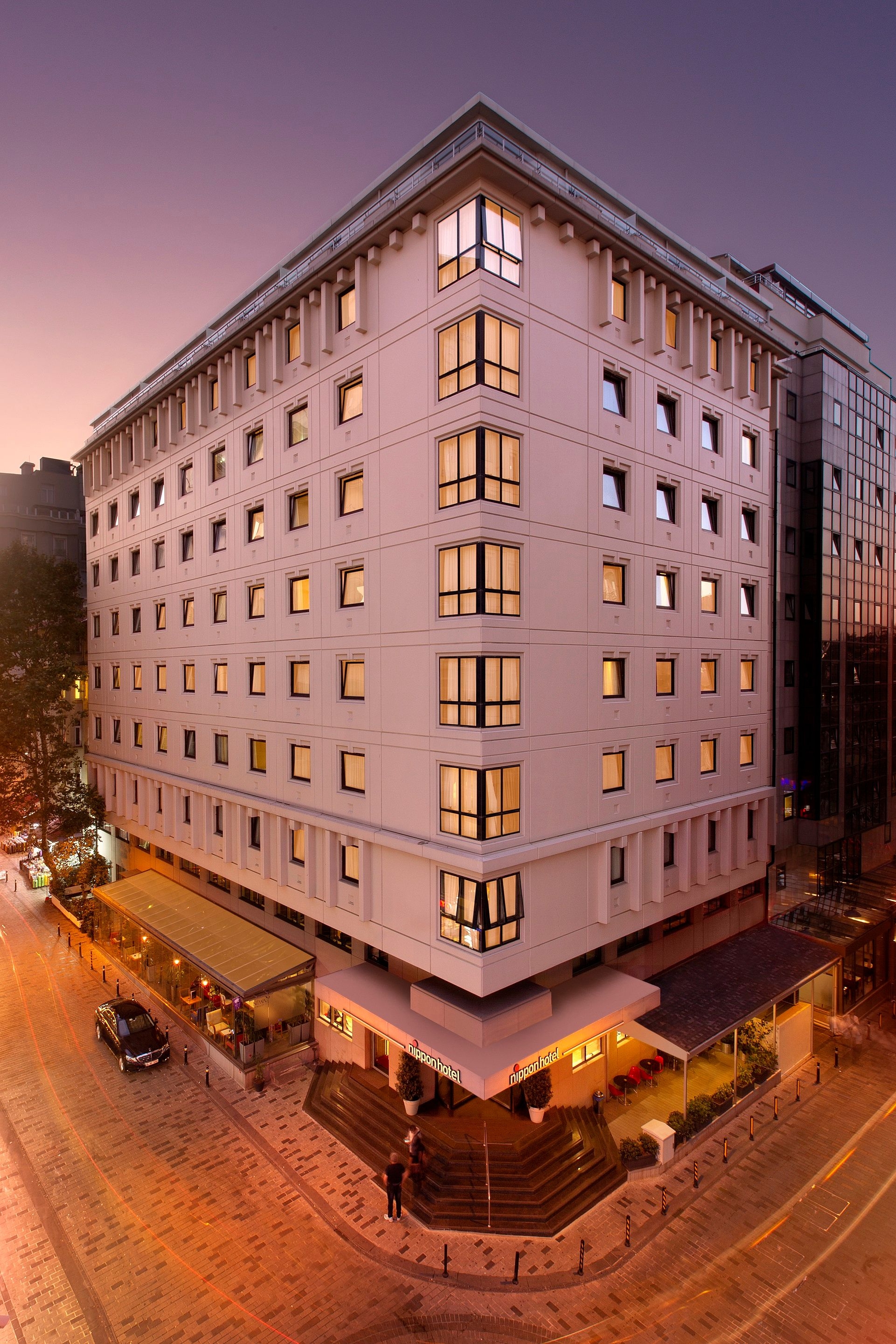 Nippon Hotel0
