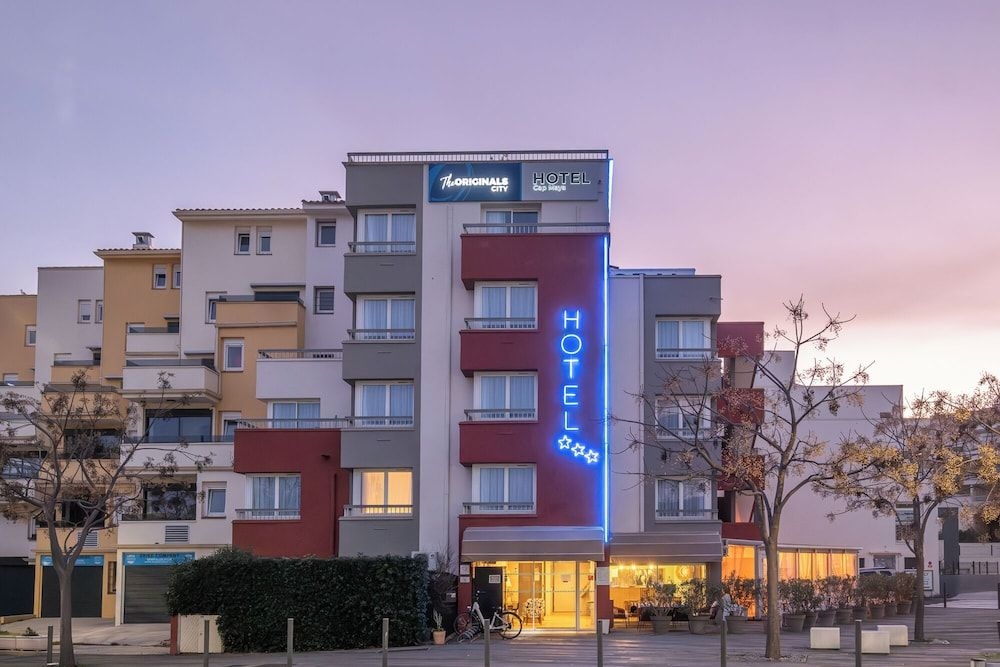 Hotel Opal1
