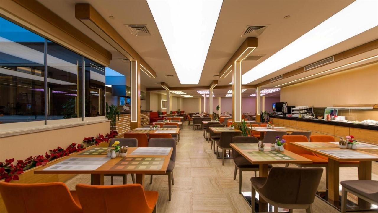 Prestige Hotel2