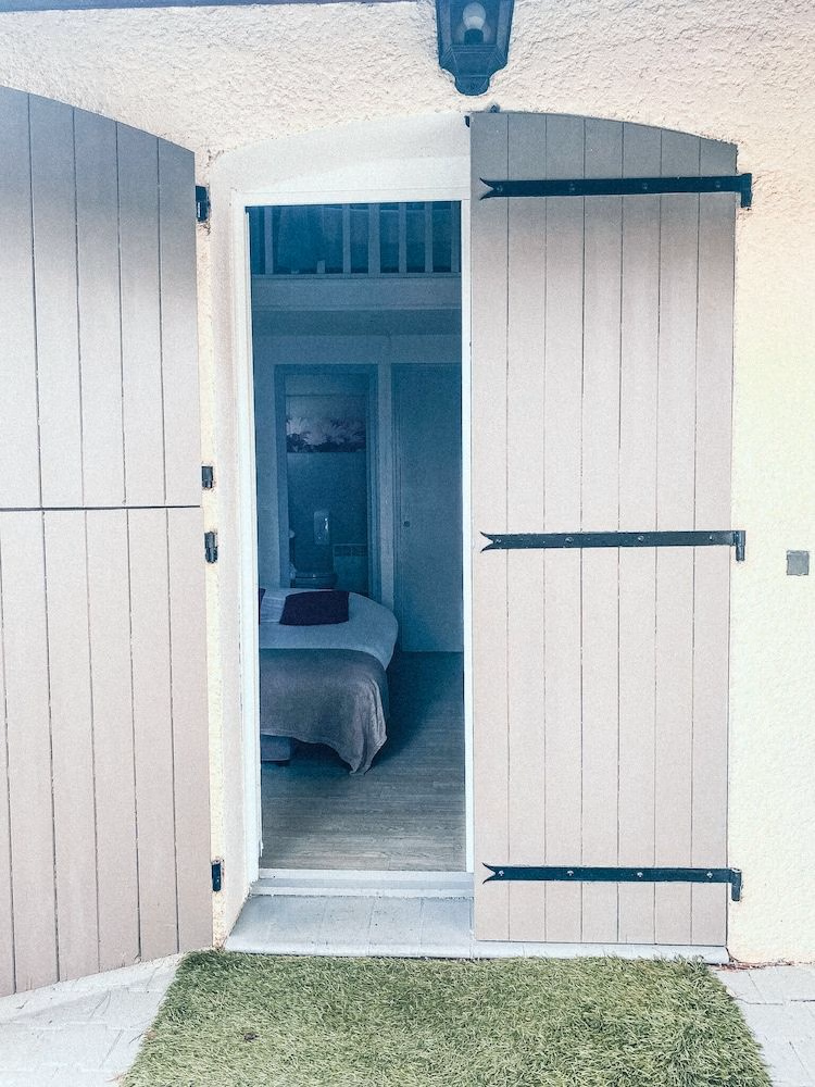 Auberge Des Pins3