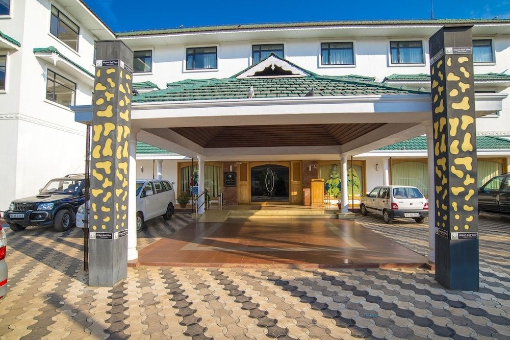 Golf View Hotel & Suites0